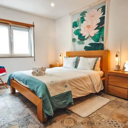 Apartment Modern 2-bedroom In The Heart Of *